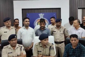 CG NEWS : स्कूटी की डिक्की 50 लाख का सोना चोरी करने वाले दो आरोपियों को पुलिस ने धरदबोचा