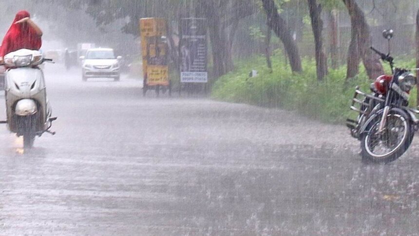 CG WEATHER : प्रदेश के 7 जिलों में बारिश का यलो अलर्ट, रायपुर में छाए बादल, यहां होगी 2 दिन बरसात