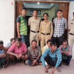 CG CRIME : जंगल में सजी थी जुए की फड़, पुलिस ने मारी रेड, 8 जुआरी गिरफ्तार 