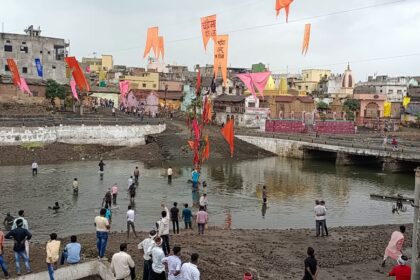 BIG NEWS : विश्व प्रसिद्ध खूनी खेल गोटमार शुरू, कई लोग हुए गंभीर घायल