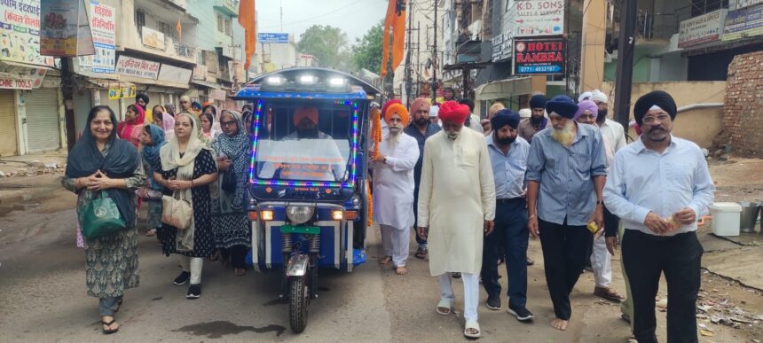 Guru Granth Sahib Prakash Utsav : स्टेशन रोड रायपुर में धूमधाम से मनाया गया श्री गुरु ग्रंथ साहिब जी का प्रकाश पर्व 