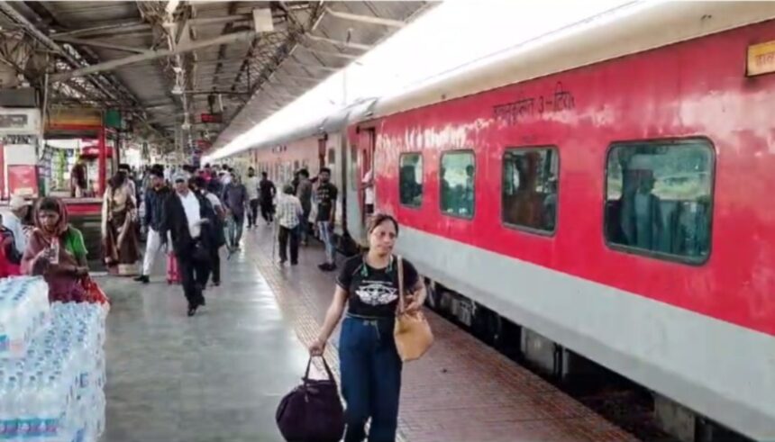 CG TRAIN : यात्रियों के लिए बड़ी खबर, रेलवे ने ट्रेनों को रद्द करने की जगह परिवर्तित मार्ग से चलाने का लिया निर्णय