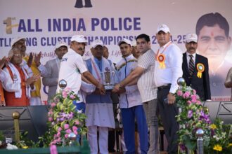 CG NEWS : अखिल भारतीय पुलिस वेटलिफ्टिंग क्लस्टर2024 के समापन समारोह में शामिल हुए सीएम  विष्णु देव साय, 33 राज्यों से आए पुलिस टीम के में ओवरऑल चैंपियंस सहित पदक विजता हुए सम्मानित