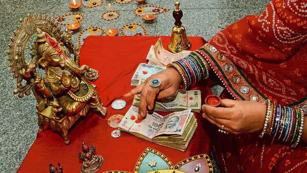 Dhanteras 2024: कल धनतेरस की पूजा से शुरू होगा दिवाली का त्यौहार, जानिए पूजा विधि और शुभ मुहूर्त