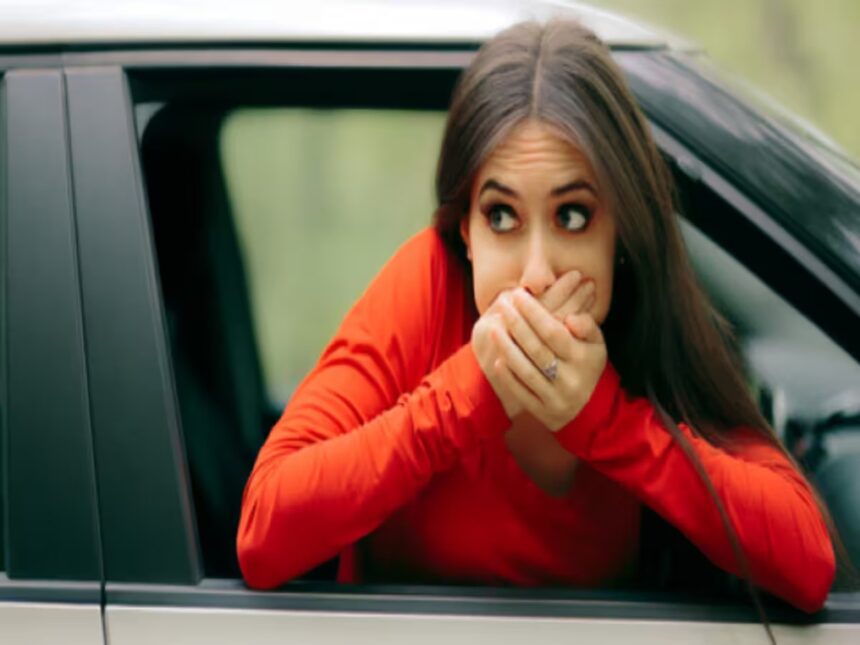 Motion Sickness in Car : अगर आपको भी आती है सफर के दौरान उल्टी, तो अपनाएं ये देसी टिप्स