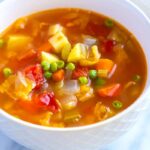 Vegetable Soup Recip: सर्दियों में पिए गरमा-गरम सूप, इस तरह घर पर बनाएं हेल्दी और स्वादिष्ट सूप