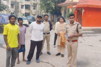 RAIPUR CRIME : पुलिस ने बीएसयूपी आवासों में मारा छापा, दो दर्जन से अधिक संदिग्धों पर की कार्रवाई 