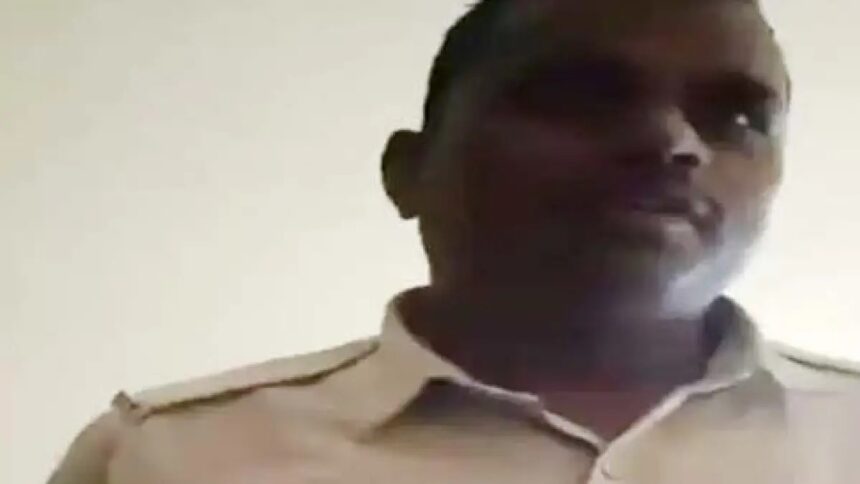 CG VIDEO : शराब तस्करी के मामले में प्रधान आरक्षक का रिश्वत मांगने का वीडियो हुआ वायरल