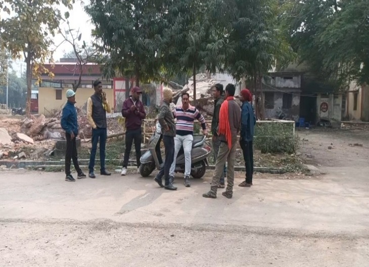 CG NEWS : चिकन लेने जा रहे युवक की ट्रैक्टर की चपेट में आने से मौत, अगले महीने होनी थी शादी