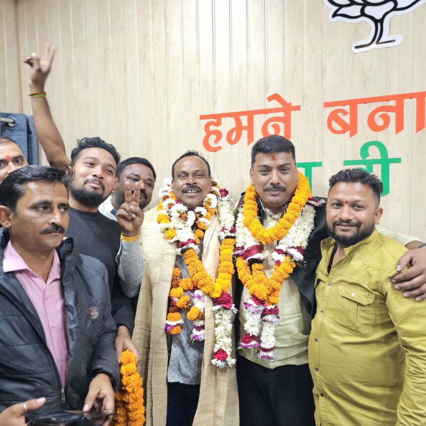 CG Nikay Chunav 2025 : नामांकन रद्द होने कांग्रेस से में मचा बवाल, BJP के रमेश पटेल बने निर्विरोध पार्षद 