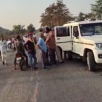 CG ACCIDENT : तेज रफ्तार दो मोटरसाइकल की भिड़ंत, दो युवकों की हालत नाजुक 