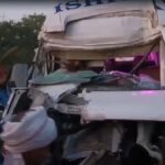 BIG ACCIDENT : महाकुंभ जा रही श्रद्धालुओं से भरी बस डंपर में घुसी, 4 की मौत, 13 घायल