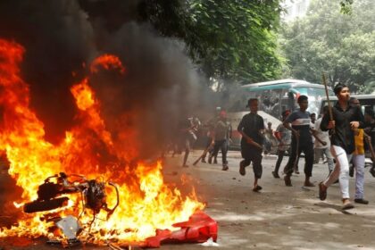 Violence in Bangladesh : बांग्लादेश में फिर भड़की हिंसा, एक युवक की मौत