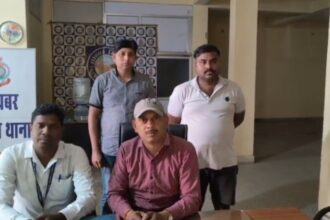 CG CRIME : साइबर सेल की बड़ी कार्रवाई, शेयर ट्रेडिंग के नाम पर ठगी करने वाले गिरोह गिरफ्तार