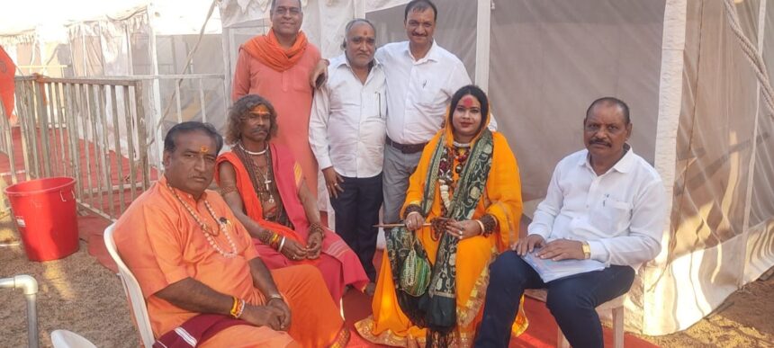 Rajim Kumbh Kalp : राजिम कुंभ कल्प में पहुंची किन्नर अखाड़े की महामंडलेश्वर सौम्या सखी