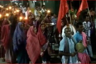 CG NEWS : सोलबंध तालाब से जल भरकर हजारों महिलाओं ने किया कलश पूजन