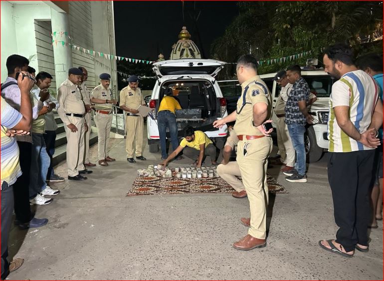 CG NEWS : रायपुर में पुलिस को बड़ी सफलता, इनोवा कार से साढ़े 4 करोड़ रुपए बरामद