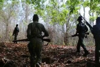 CG NEWS : सुरक्षा बलों और नक्सलियों के बीच मुठभेड़ जारी, एक जवान घायल