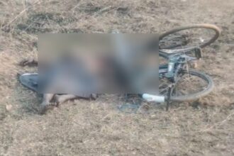 CG NEWS : तालाब किनारे मिली ग्रामीण की लाश, हत्या की आशंका, पुलिस जांच में जुटी