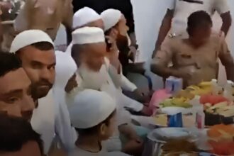 BIG NEWS : मेरठ में नई पुलिस चौकी पर पूजा और इफ्तार, दारोगा पर कार्रवाई