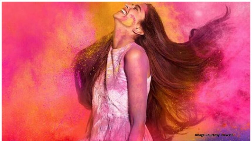 Holi Hair Care Tips : होली पर बालों की करे देखभाल, रंगों से बालों को बचाने के आसान टिप्स, देखिये यह खास रिपोर्ट