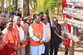 CG NEWS : सीएम विष्णुदेव साय ने बगिया में पर्यावरण वाटिका का किया लोकार्पण, बनाए गए हैं एडवेंचर जोन, तितली जोन
