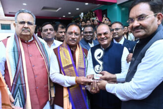 CG NEWS : सीएम विष्णु देव साय ने 'बॉर्नियो मदर एंड चाइल्ड केयर हॉस्पिटल' का किया शुभारंभ, मिलेगी अत्याधुनिक सुविधाएं