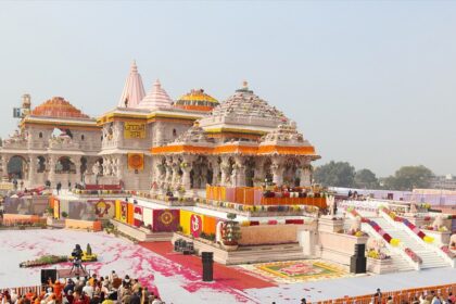 BIG NEWS : राम जन्मभूमि पर खतरे का साया... आयोध्या मंदिर को बम से उड़ाने की धमकी, सर्च ऑपरेशन शुरु