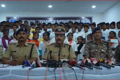 CG NEWS : 86 माओवादियों ने किया आत्मसमर्पण, गृह मंत्री अमित शाह के बस्तर दौरे के बाद बड़ा असर