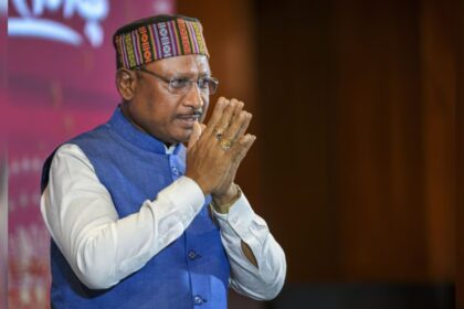 CG NEWS : मुख्यमंत्री विष्णुदेव साय आज करेंगे तीन अहम विभागों की समीक्षा, शाम को शामिल होंगे स्थापना उत्सव में