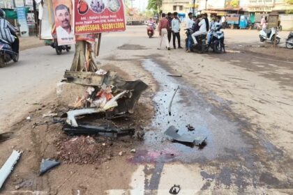 CG NEWS : खंभे से टकराई कार , युवक-युवती की मौके पर मौत