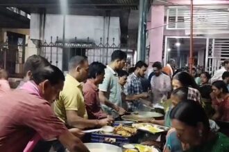 Chaitra Navratri: माँ बंजारी धाम में भक्तजनों का लगा तांता, हर दिन खिलाया जा रहा भंडारा