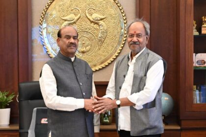 Lok Sabha Budget Session : सांसद बृजमोहन ने लोकसभा अध्यक्ष ओम बिरला से की मुलाकात, वक्फ संशोधन बिल, वित्त विधेयकों के पारित होने पर दी शुभकामनाएं 
