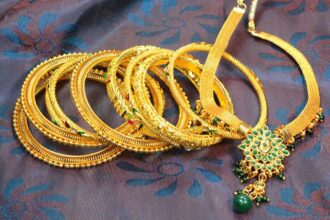 Gold Prices:रिकॉर्ड तोड़ कीमतों पर पहुंचा सोना, एक साल में 23% की छलांग