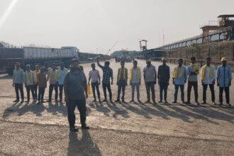 CG NEWS : जिंदल स्टील एंड पावर लिमिटेड के एमएलएन गेट पर भारतीय जनता मजदूर ट्रेड यूनियन का धरना प्रदर्शन