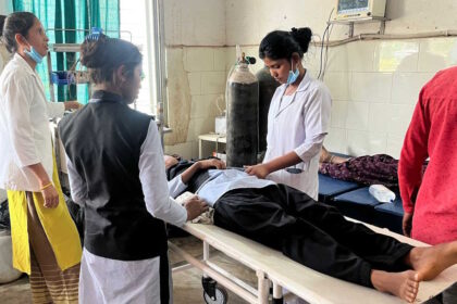 CG NEWS : कॉलेज की दीवार से गिरा मार्बल, छात्रा गंभीर रूप से घायल