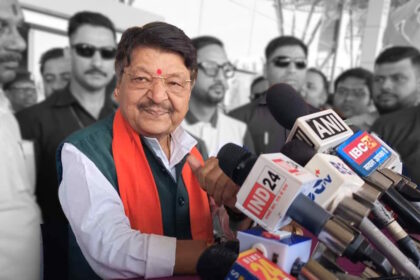 CG NEWS : कैलाश विजयवर्गीय का कांग्रेस पर हमला: कहा – "संविधान का सबसे ज़्यादा अपमान कांग्रेस ने ही किया है"