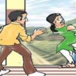 Crime News : कोचिंग जा रही छात्रा से सरेआम छेड़छाड़, दुपट्टे से गला दबाकर जान से मारने की कोशिश