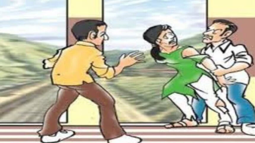 Crime News : कोचिंग जा रही छात्रा से सरेआम छेड़छाड़, दुपट्टे से गला दबाकर जान से मारने की कोशिश