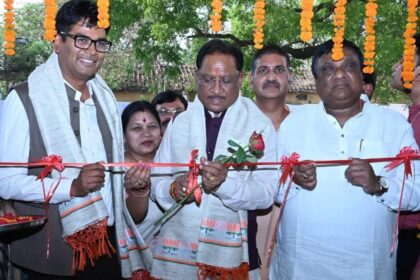 Chhattisgarh : CM विष्णुदेव साय ने जांजगीर में नवनिर्मित तहसील कार्यालय भवन का किया लोकार्पण, 142 वर्षों बाद मिला नया तहसील भवन