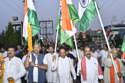 CG Tiranga Yatra: तिरंगा यात्रा में उमड़ा जन सैलाब, नागरिकों ने दिया एकजुटता और देशभक्ति का संदेश, CM साय बोले- राष्ट्रीय सुरक्षा के लिए हम सब एकजुट