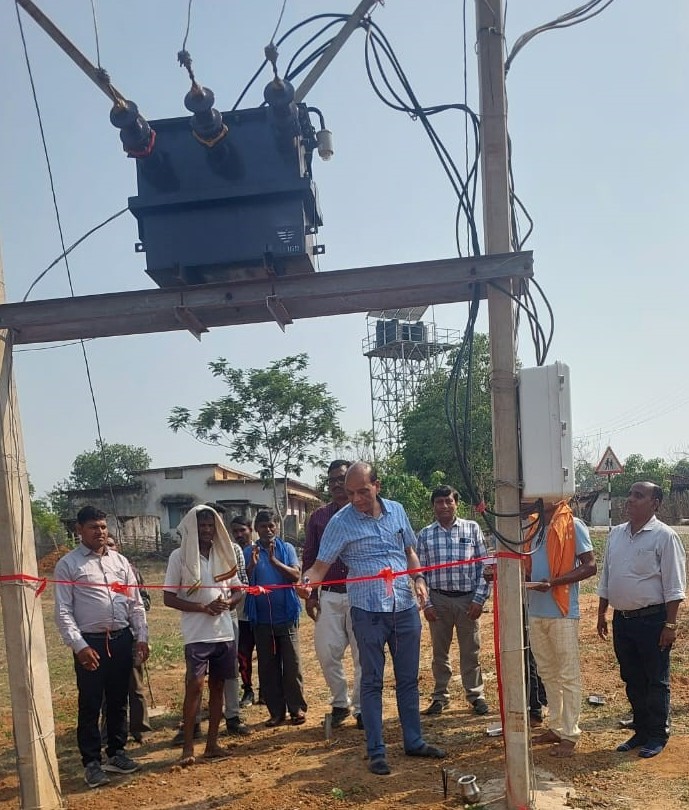 CG BREAKING : मुख्यमंत्री मजराटोला विद्युतीकरण योजना से 17 वनग्रामों में पहुंची बिजली