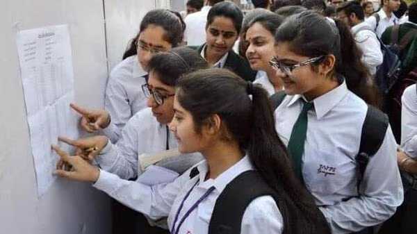 CBSE Board 12th Result 2025: ​सीबीएसई 12वीं का रिजल्ट जारी, यहां एक क्लिक में देखें परिणाम 
