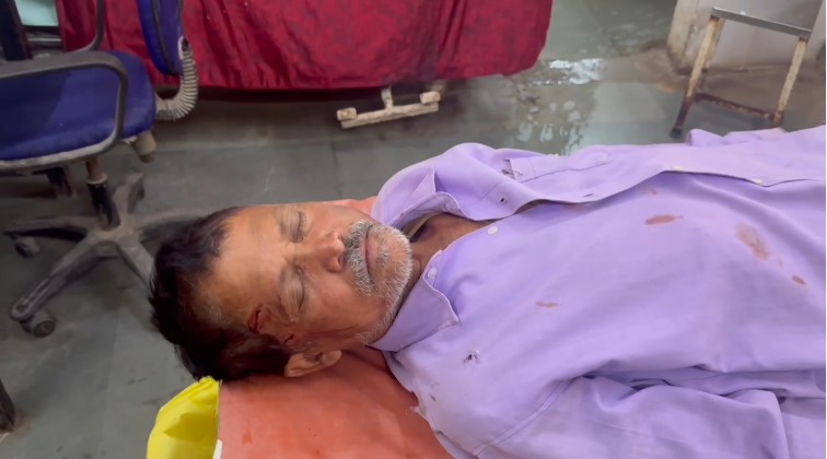CG NEWS : टंहाकापार गांव में घुसा तेंदुआ, ग्रामीण पर किया हमला