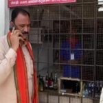 CG NEWS: स्वास्थ्य मंत्री पहुंचे शराब दुकान, मदिरा की सभी वैरायटी के स्टॉक की ली जानकारी
