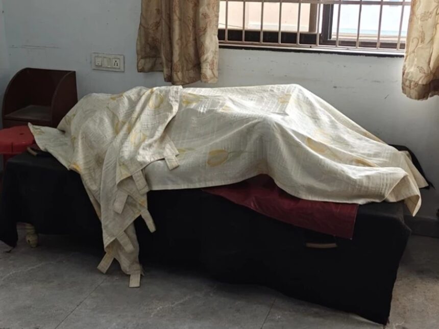 Raipur ब्रेकिंग : 18 साल के युवक ने की आत्महत्या, मेडिसिन हॉस्पिटल के पास फांसी लगाकर दी जान