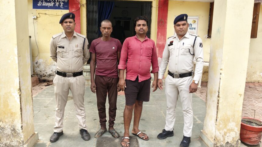 CG NEWS : 42 मवेशियों की अवैध तस्करी करने वाले 2 आरोपी एवं 2 अपचारी बालक गिरफ्तार, पुलिस ने की त्वरित कार्रवाई
