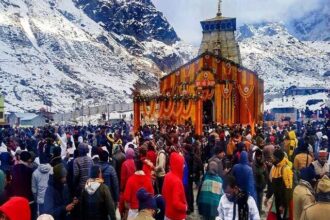 Kedarnath Dham : केदारनाथ धाम के कपाट खुले, श्रद्धालुओं की भीड़ में गूंजे ‘हर-हर महादेव’ के जयकारे