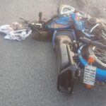 CG ACCIDENT : तेज रफ्तार ट्रेलर ने बाइक सवार को कुचला, एक ही परिवार की तीन लोगों की दर्दनाक मौत 