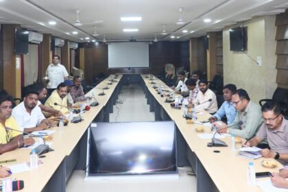 CG : कलेक्टर श्री उइके ने सुशासन तिहार के संबंध में ली प्रेस वार्ता, 5 मई से होने वाले समाधान शिविरों की दी जानकारी